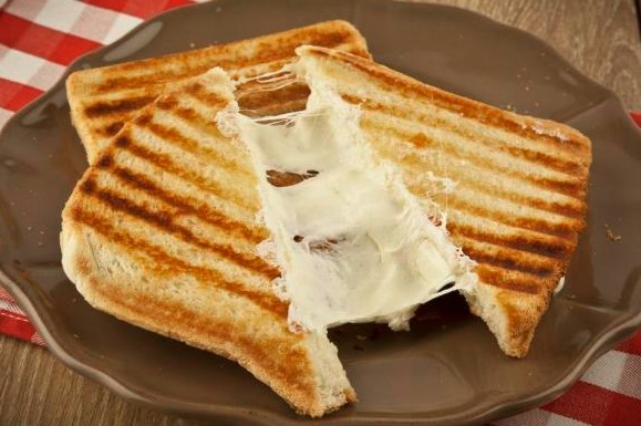 KAŞARLI TOST